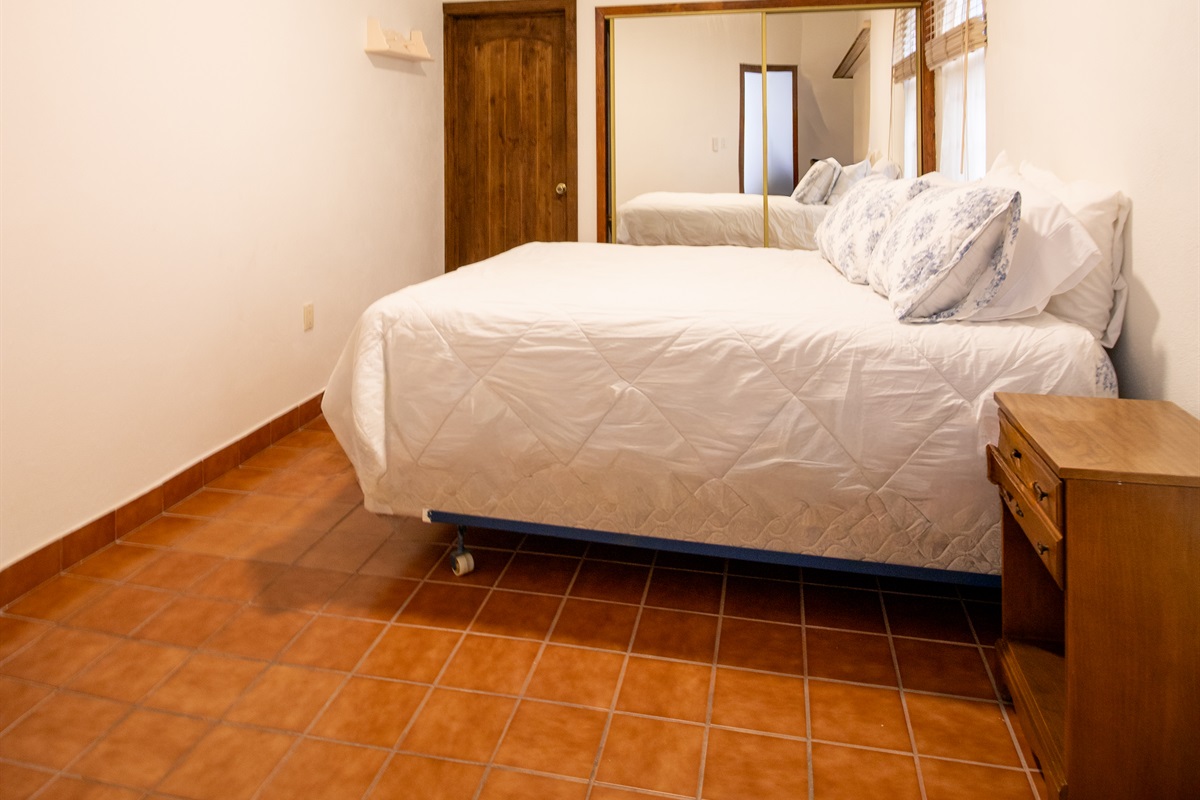 3rd Bedroom with Queen Bed and en suite Bathroom