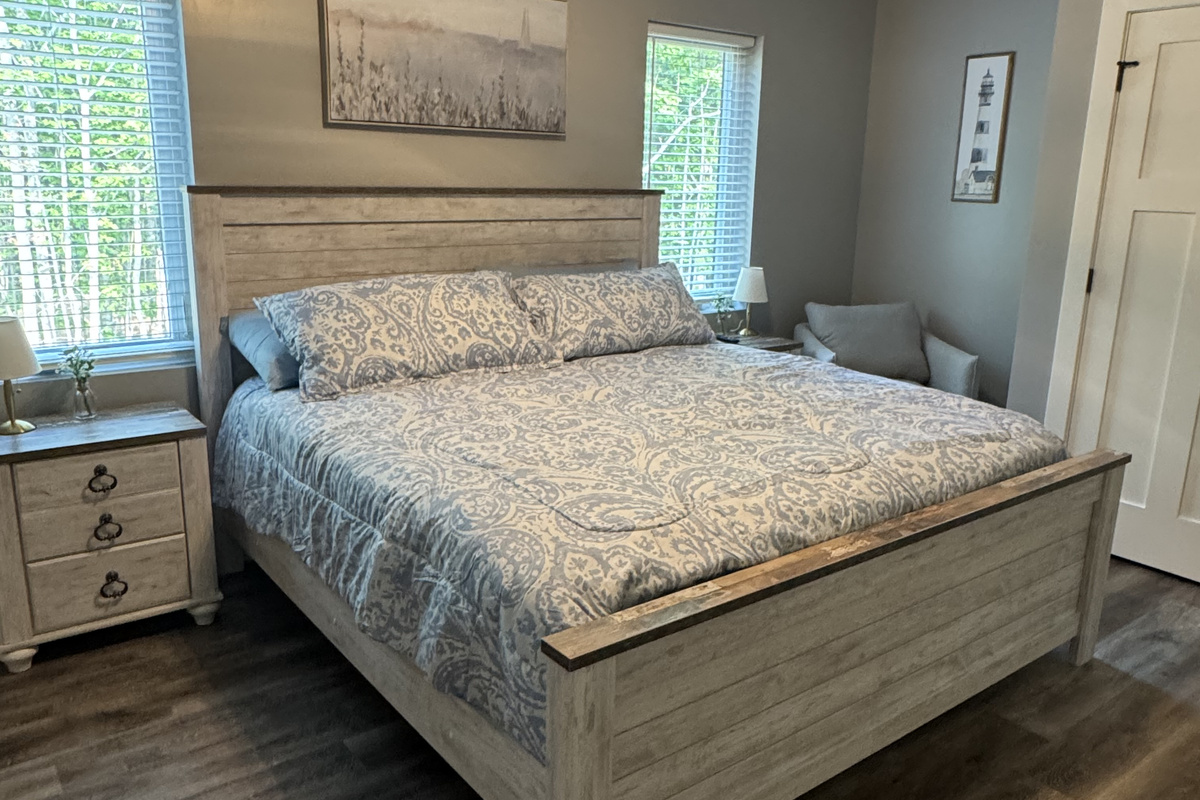 King bedroom 3