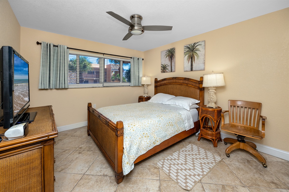 2nd Bedroom sleeps 2