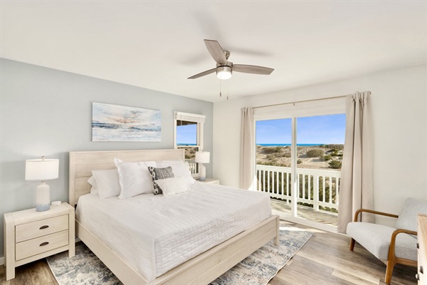 King 3, midlevel, oceanfront views