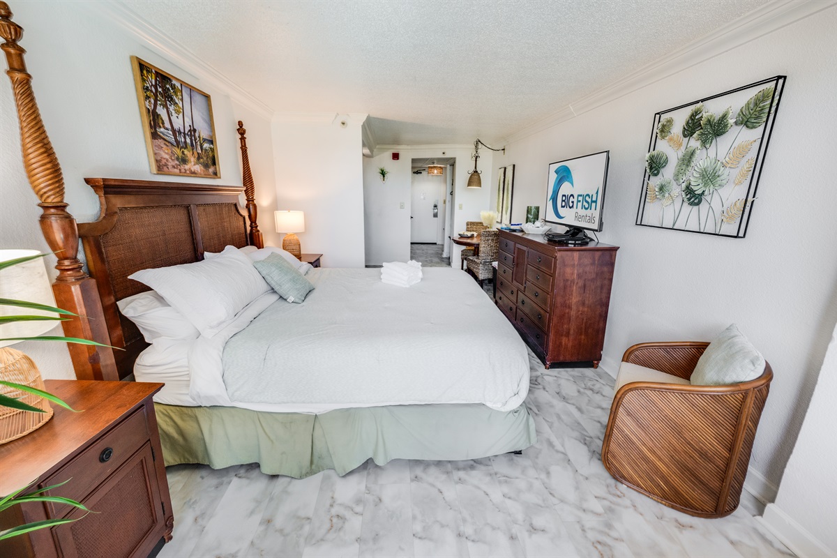 Beautiful Bedroom with Amazing Views