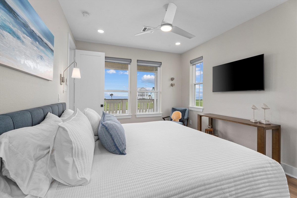 68b1f59ebd7f4ab0a2d1996bd211b1f8 Large | Beachhouse | Texas | TX | Vacation Homes | Galveston | Crystal Beach | Kokomo | Breezy Days | Beachfront Elegance | Sunrise Serenity | Southern Sands Property Management, LLC