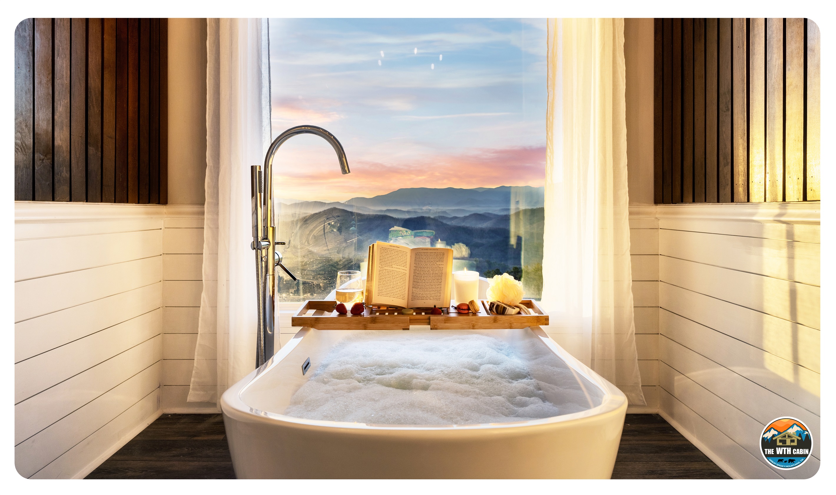 Soaking your day off in this freestanding tub feels like stepping into a postcard you always dreamed of in a lifestyle magazine. Every soak becomes a memory. Enjoy your stay.