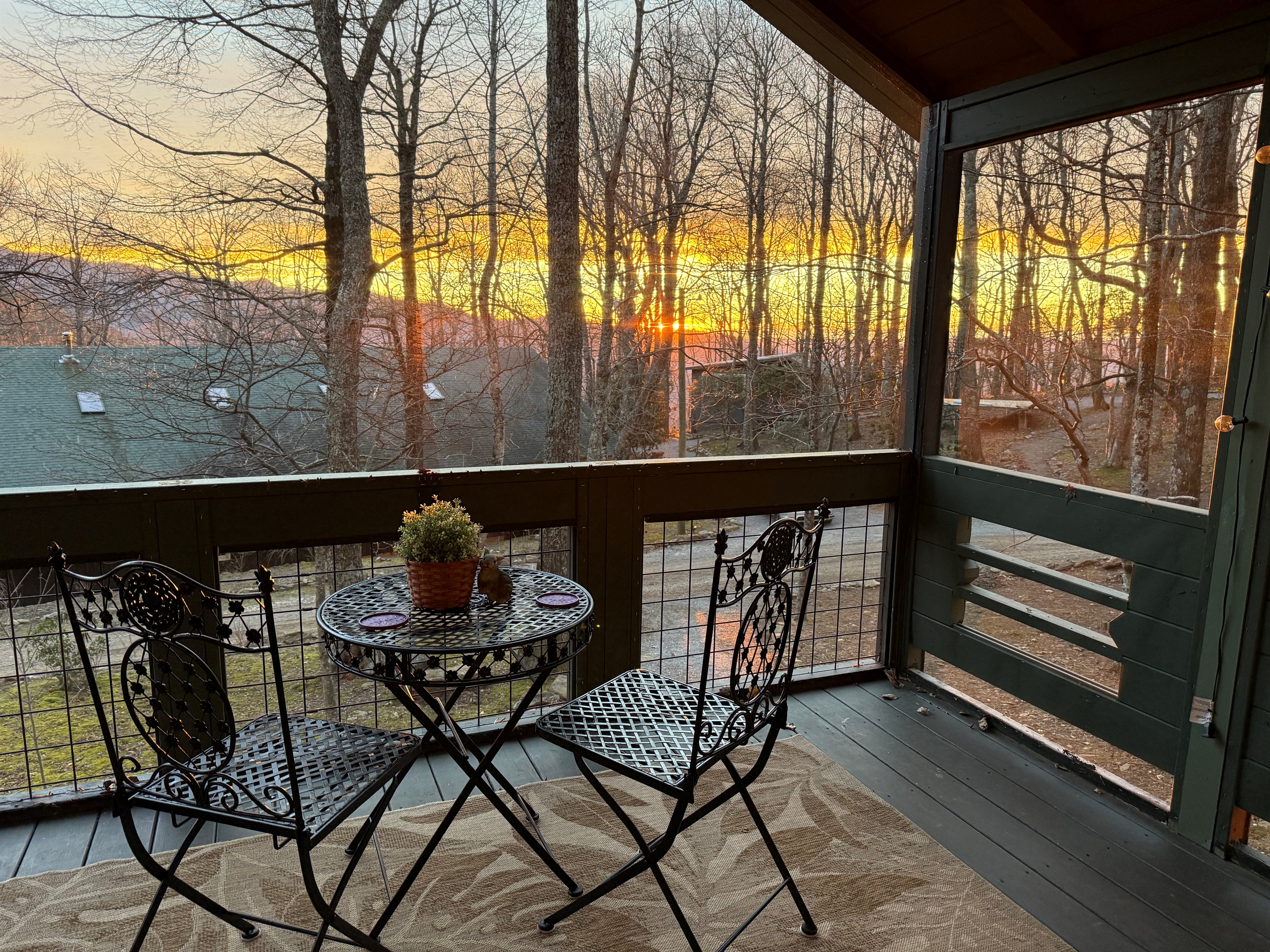 Screened Porch - Sunrise View