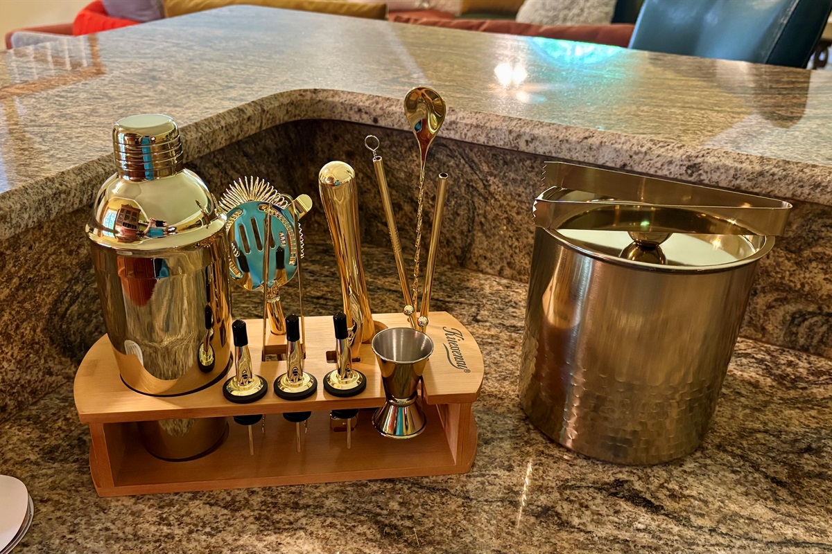 We are ready for cocktails!