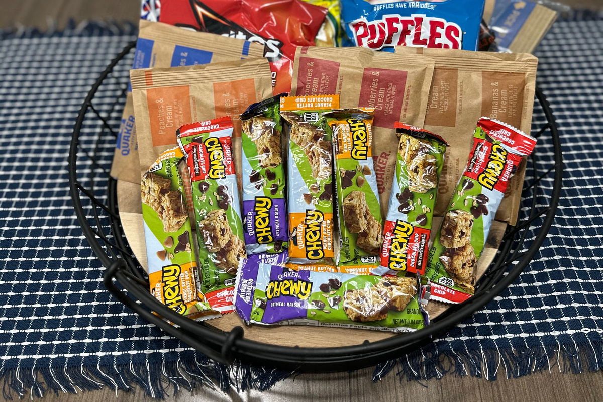 Enjoy a quick snack when arriving 