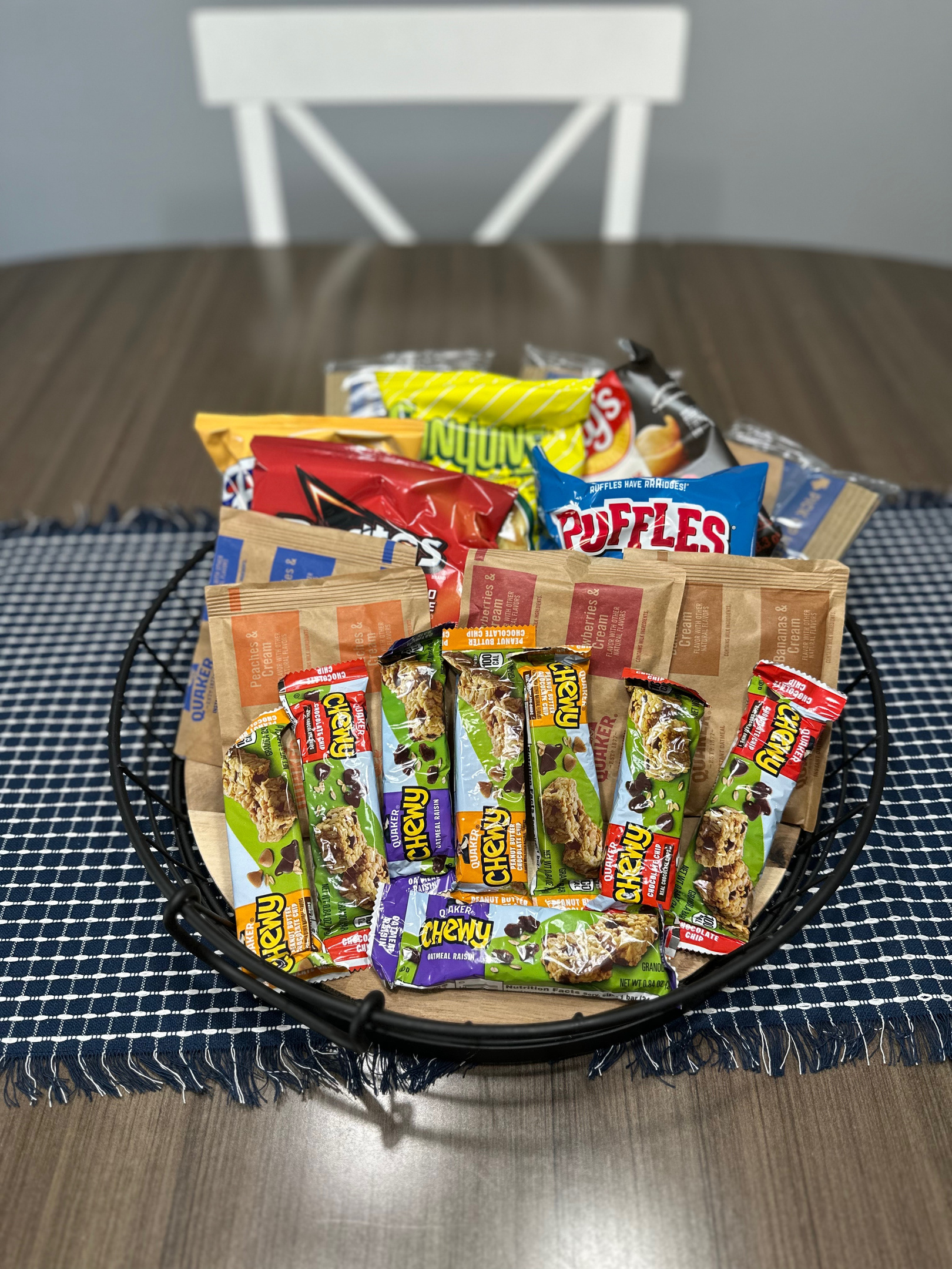 Enjoy a quick snack when arriving 