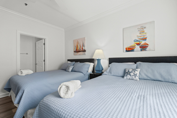 Bedroom 3 (2 Queen Beds)
