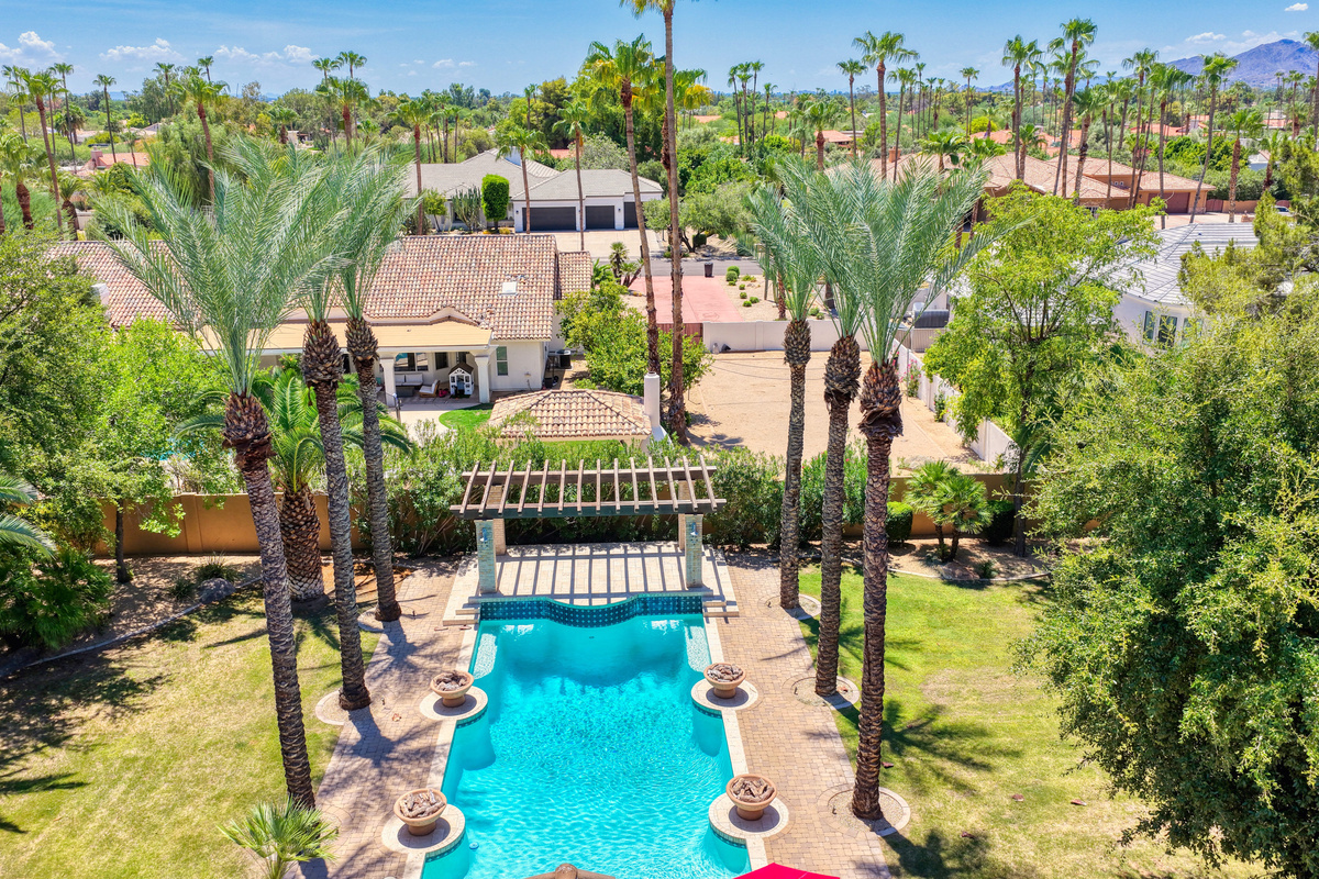 EPIC Sweetwater Estate | 5BR, Pool, Hot Tub & Casita — EPIC Sweetwater Estate | 5BR, Pool, Hot Tub & Casita, Scottsdale, Arizona — photo 9