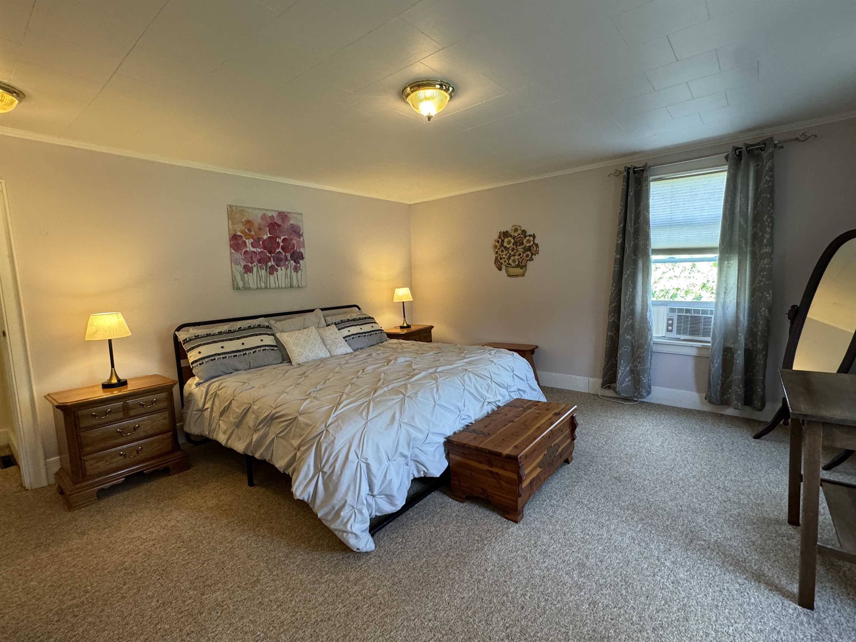 King bedroom