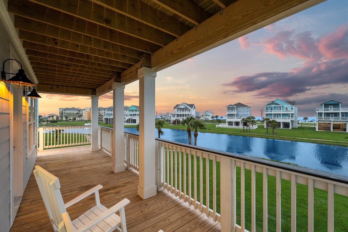 68fb356425c54a65b2f08f21196a2ca4 Large | Beachhouse | Texas | TX | Vacation Homes | Galveston | Crystal Beach | Kokomo | Breezy Days | Beachfront Elegance | Sunrise Serenity | Southern Sands Property Management, LLC