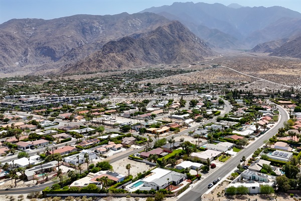 Centrally located with views of the San Jacinto Mountains