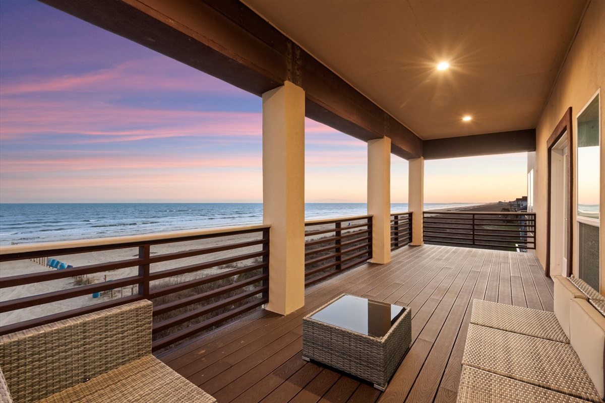 6901c5ca53414b6e94740eeba36e6dcd Large | Beachhouse | Texas | TX | Vacation Homes | Galveston | Crystal Beach | Kokomo | Breezy Days | Beachfront Elegance | Sunrise Serenity | Southern Sands Property Management, LLC