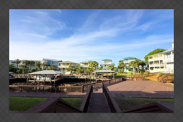 Beautiful canal views with a dock for your boat!