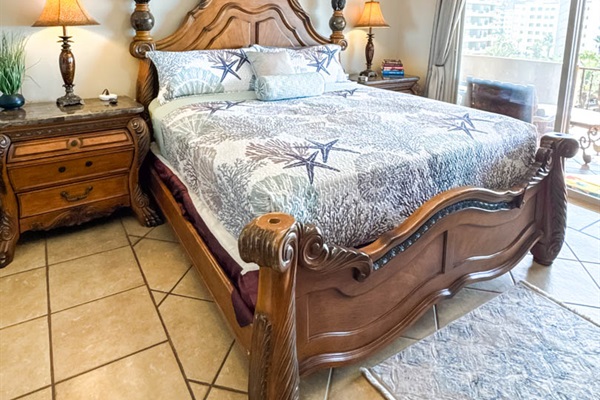 King bedroom with patio access and beautiful Sea of Cortez views.