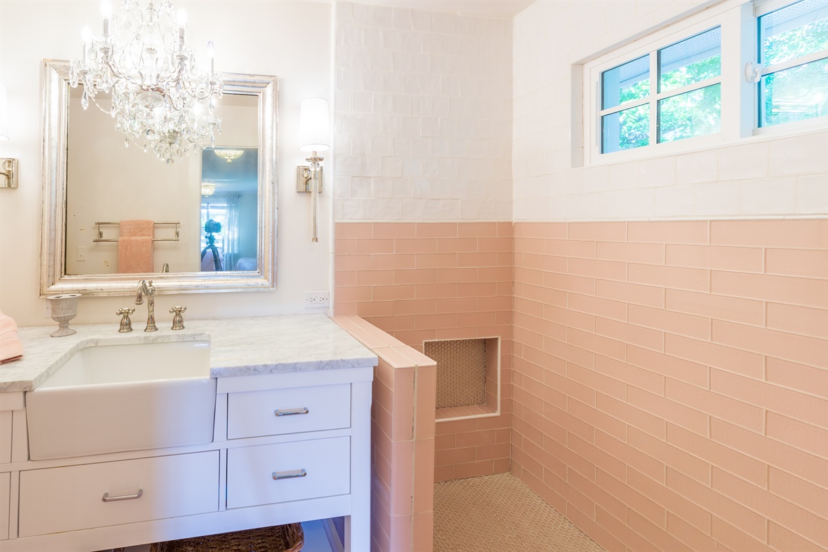 Main pink bathroom
