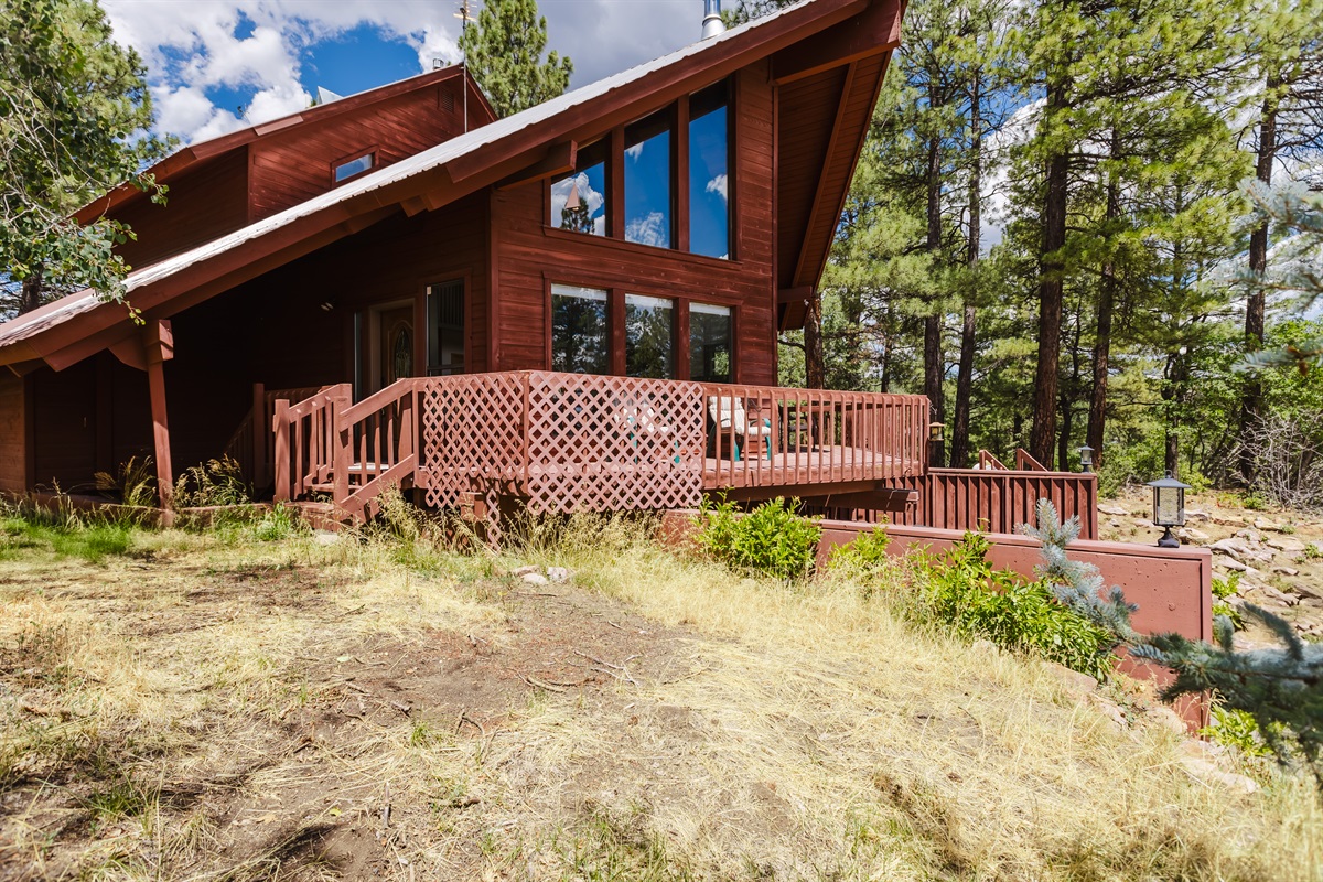Your mountain getaway awaits!!