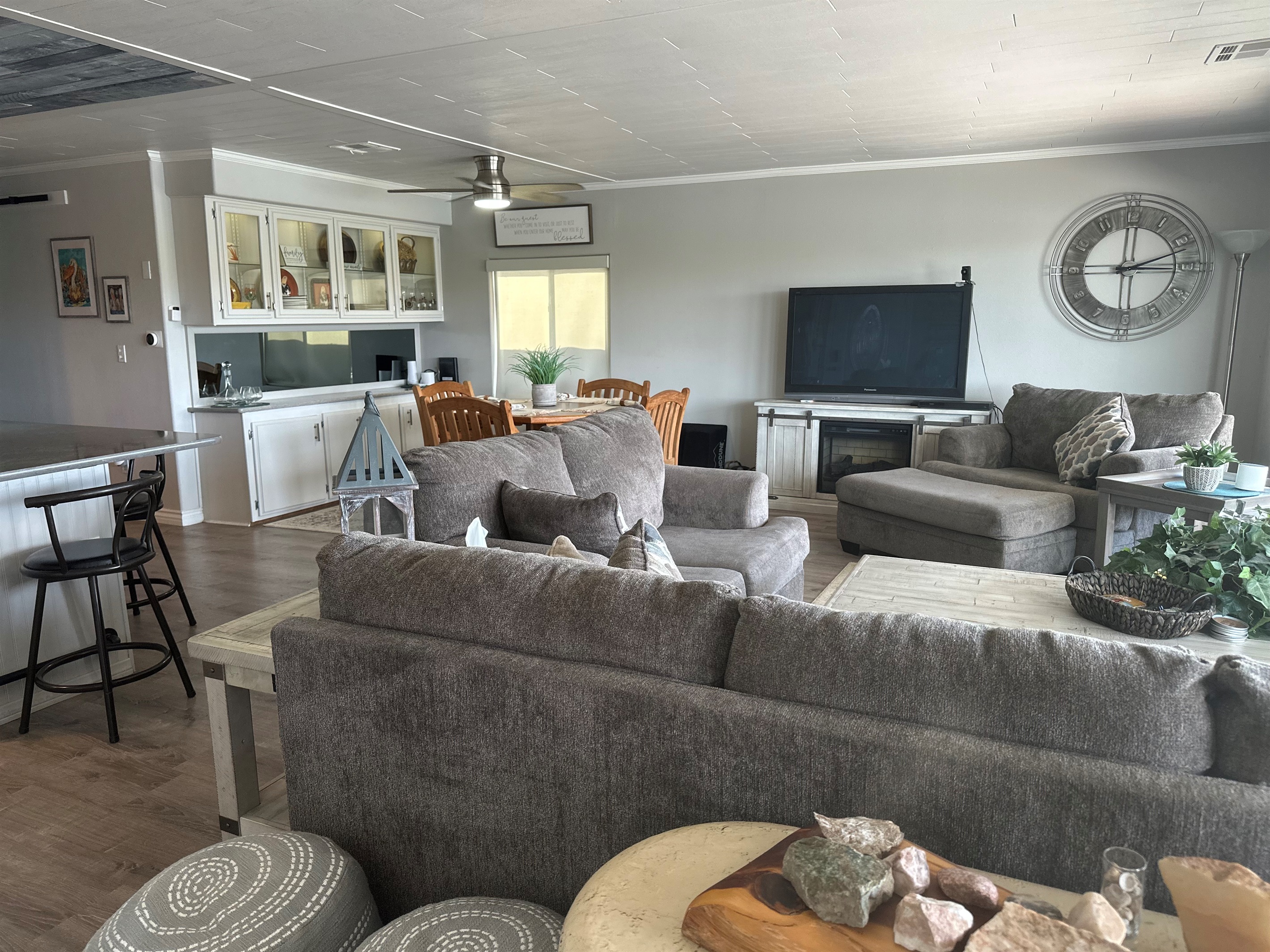 Comfortable Living Room with Queen Sleeper/Sofa