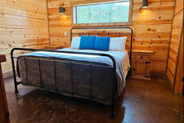 KING BEDROOM 5