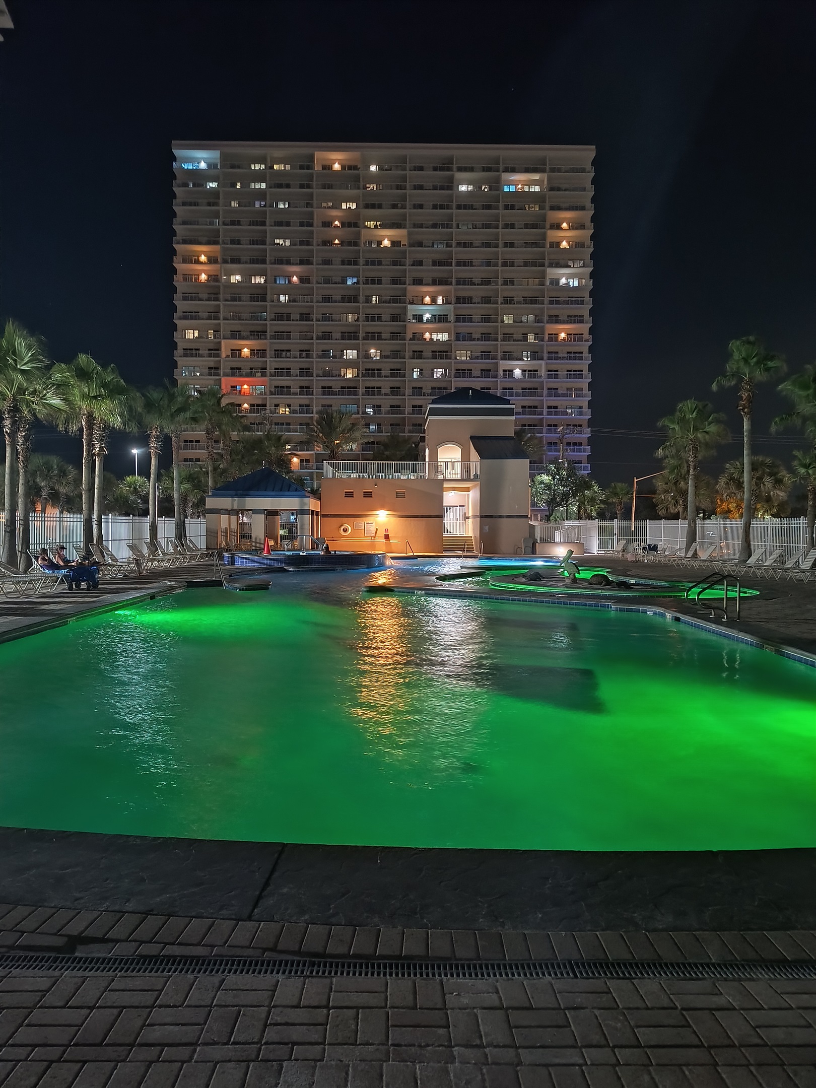 Beach Complex Pool & Spa