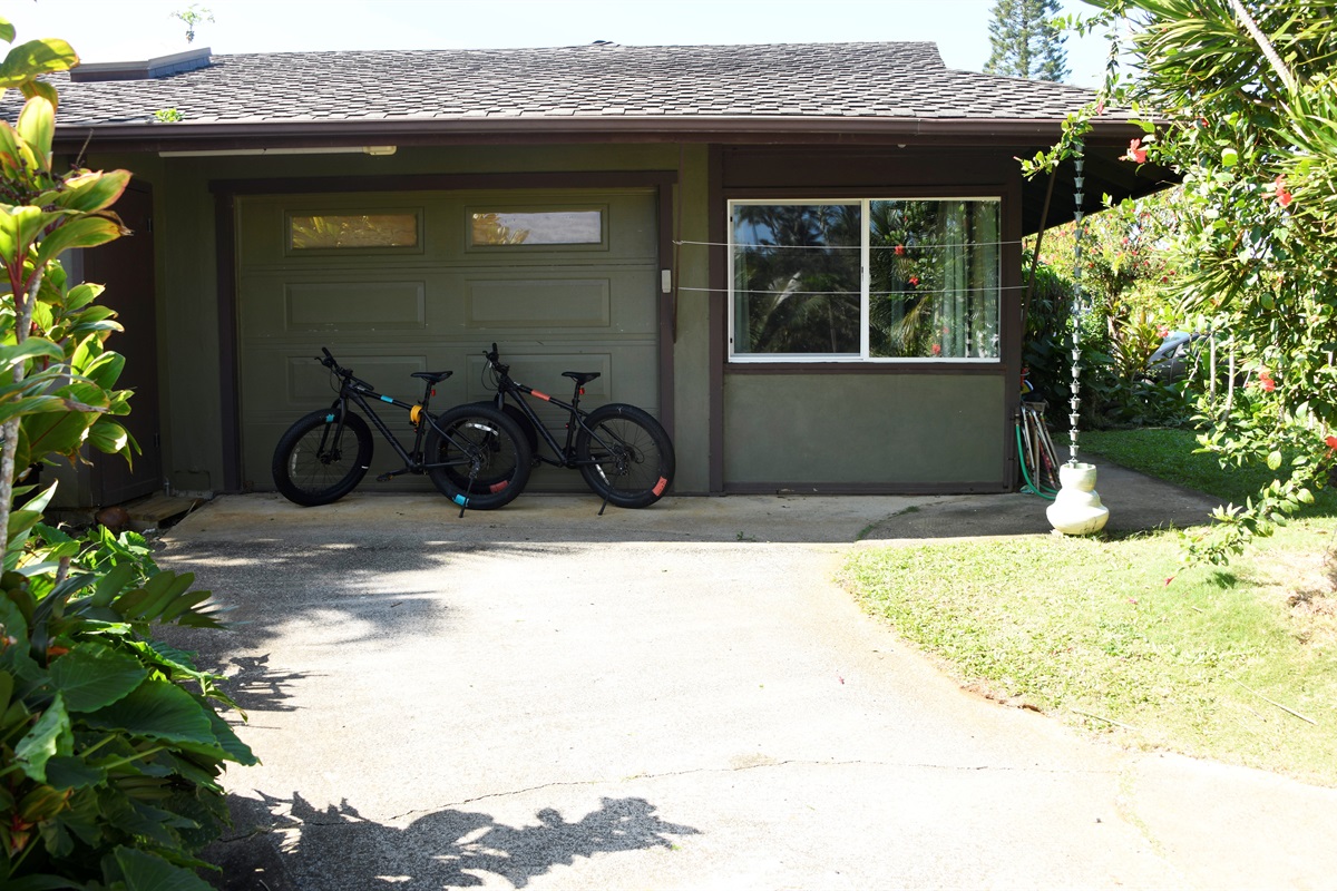 This is the driveway you pull into...Your bikes are waiting for you