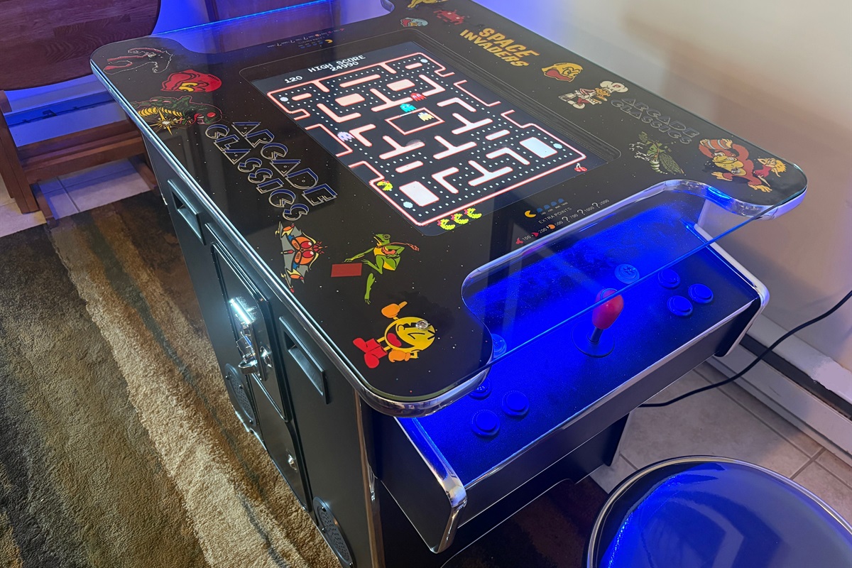 60-Game Arcade Table