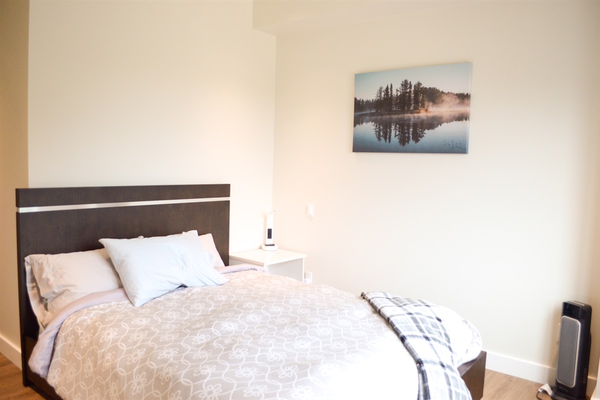 2nd Bedroom - Queen w/ ensuite