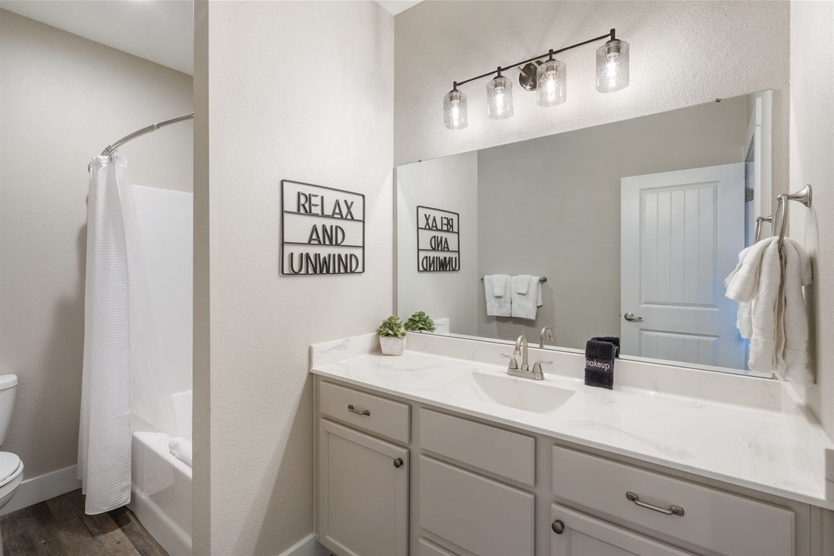 Main access bathroom