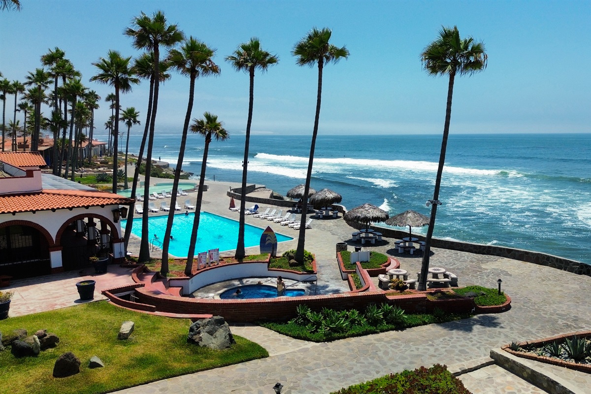Las Gaviotas Pool