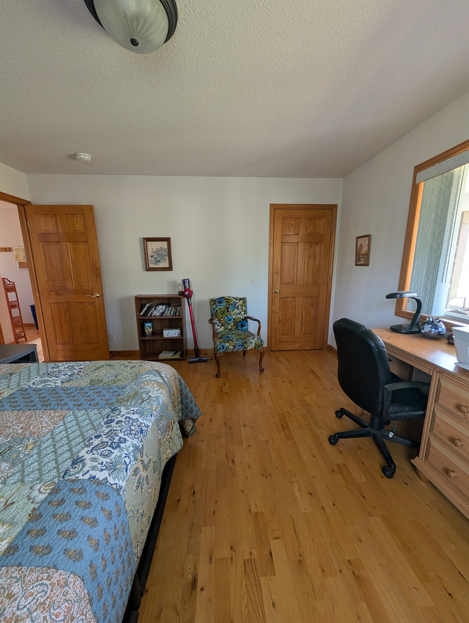 Main Floor King Bedroom