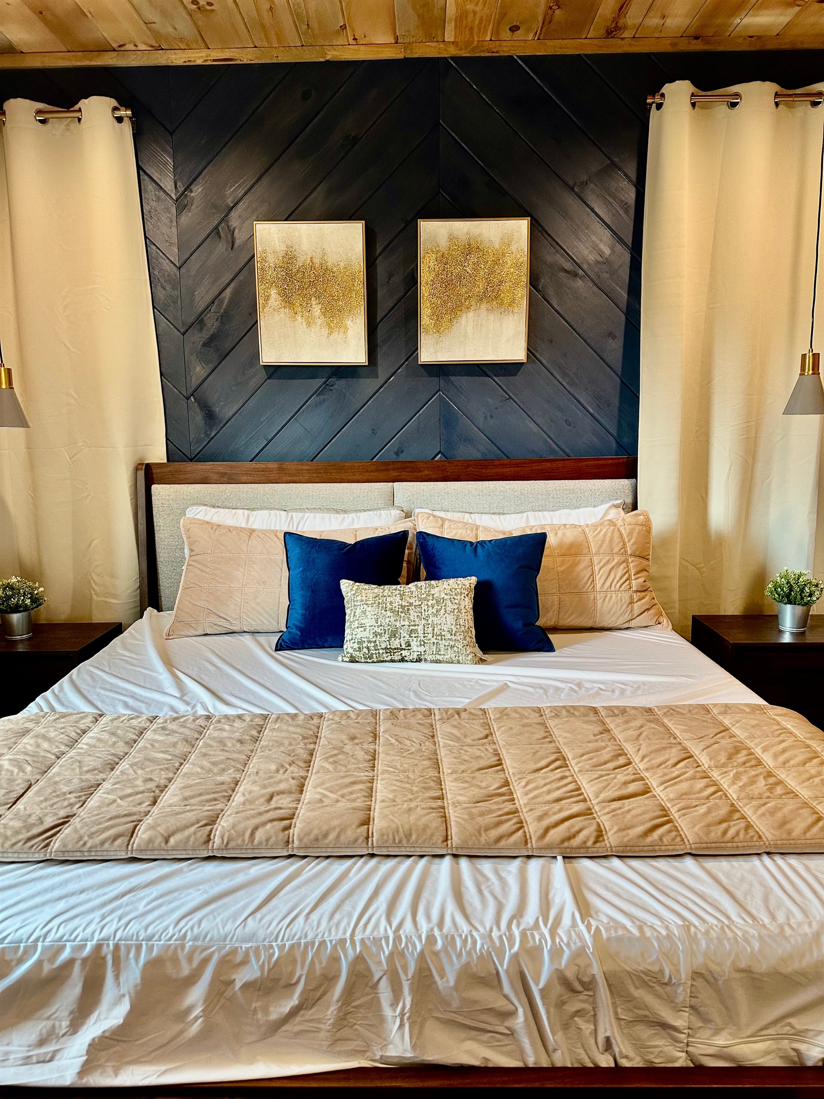 Plush layers and crisp linens set the stage for deep rest and slow mornings. Sink into comfort, unwind from the day, and wake refreshed, ready for another peaceful mountain moment.