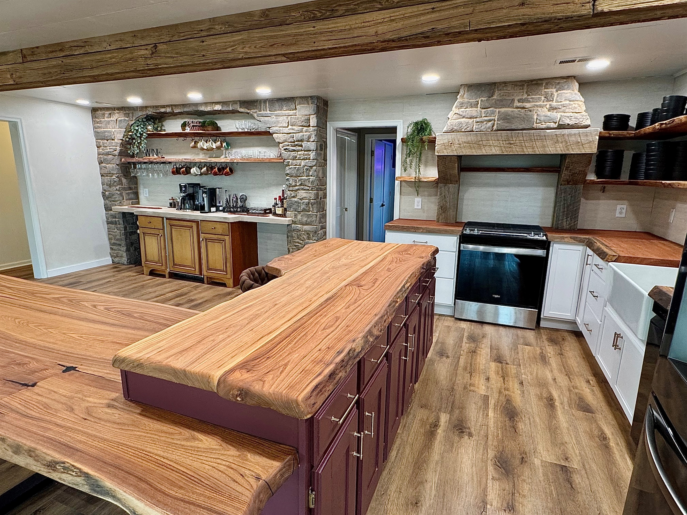 Kitchen with large island