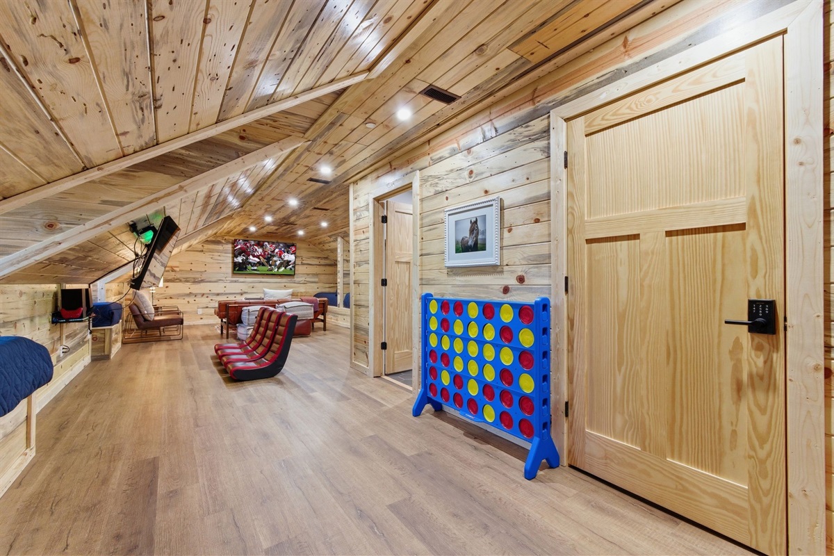Bunk Room with 2 X Boxes, Connect 4, 3 TV's