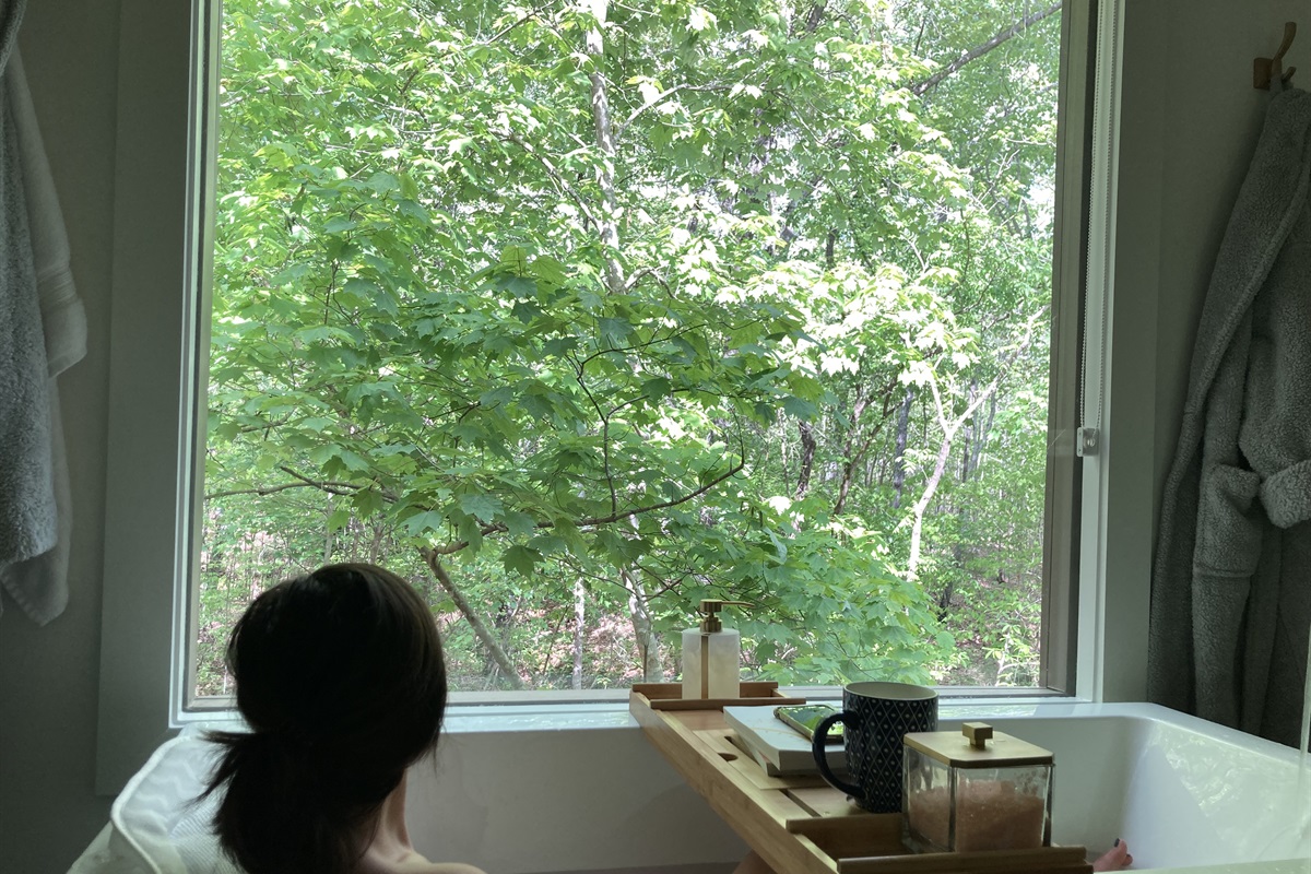Relaxing In Soaking Tubs At Natures Loft