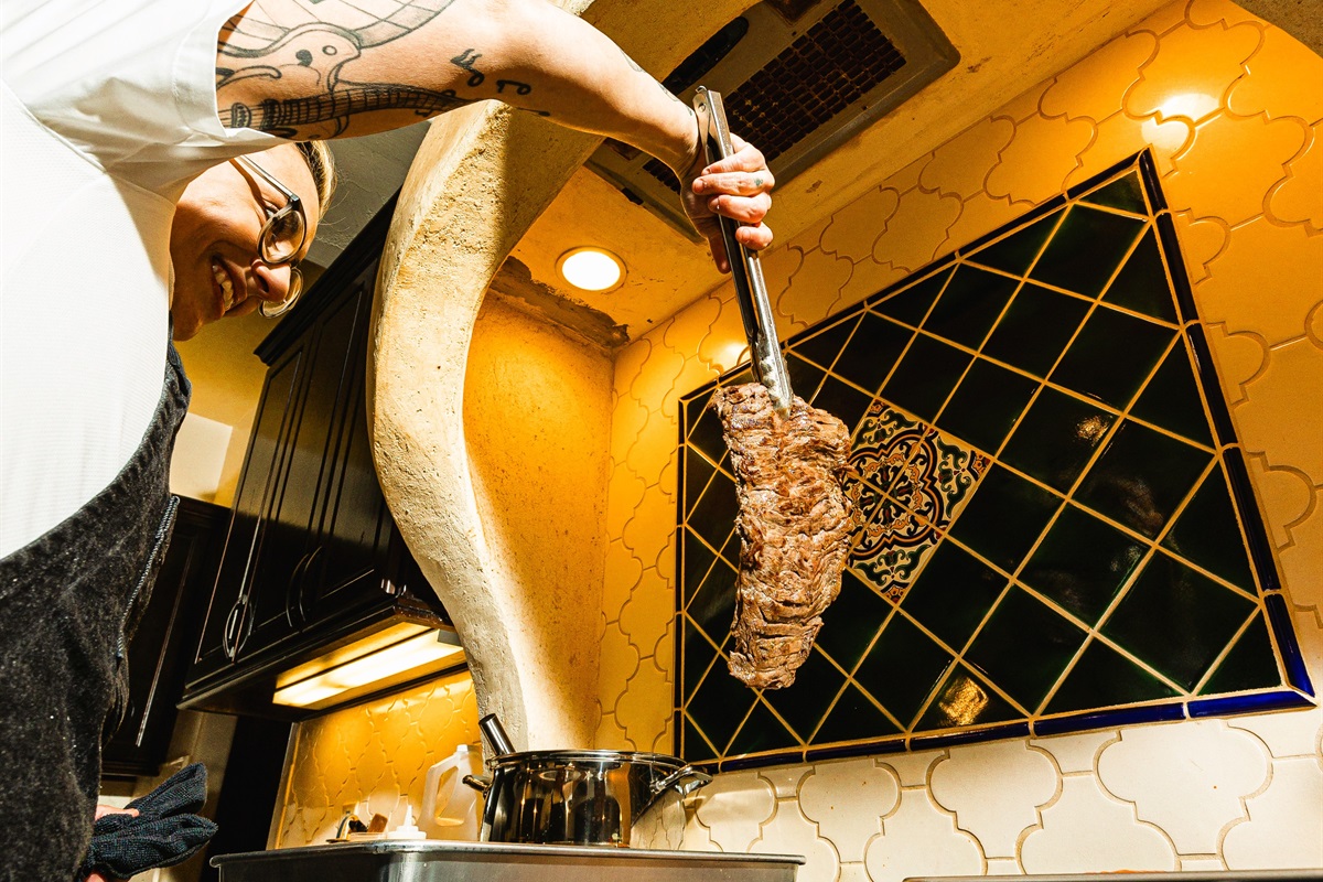 "Elevate your stay with a private dining experience! 🍽️✨ Our talented private chef offers exclusive discounted pricing for our guests, crafting delicious, restaurant-quality meals right in th