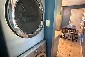 Pack Light, Stay Long! 🧳👚 – Leave your laundry worries behind, our washer and dryer are here to keep your wardrobe fresh and ready for more adventures.