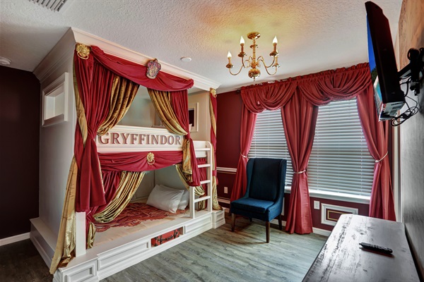 Bedroom 8 (Gryffindor) - Bunk Bed With Double Size Mattresses - 2nd Floor