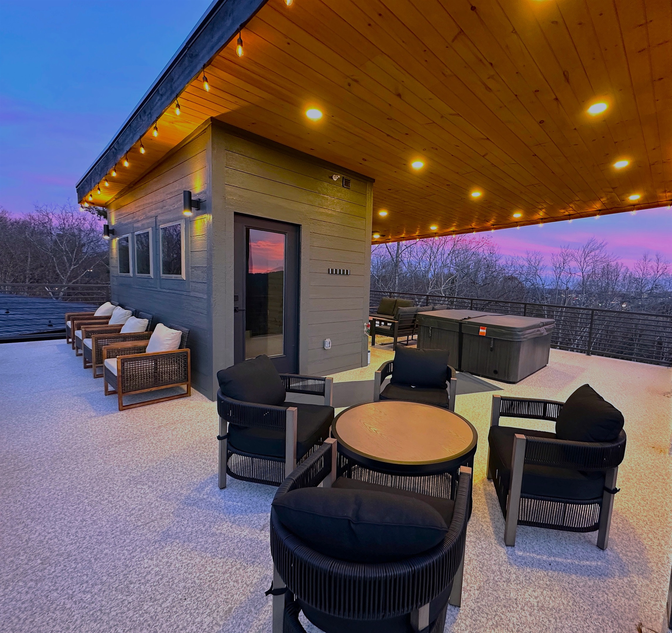 Floor 4 - Rooftop Deck