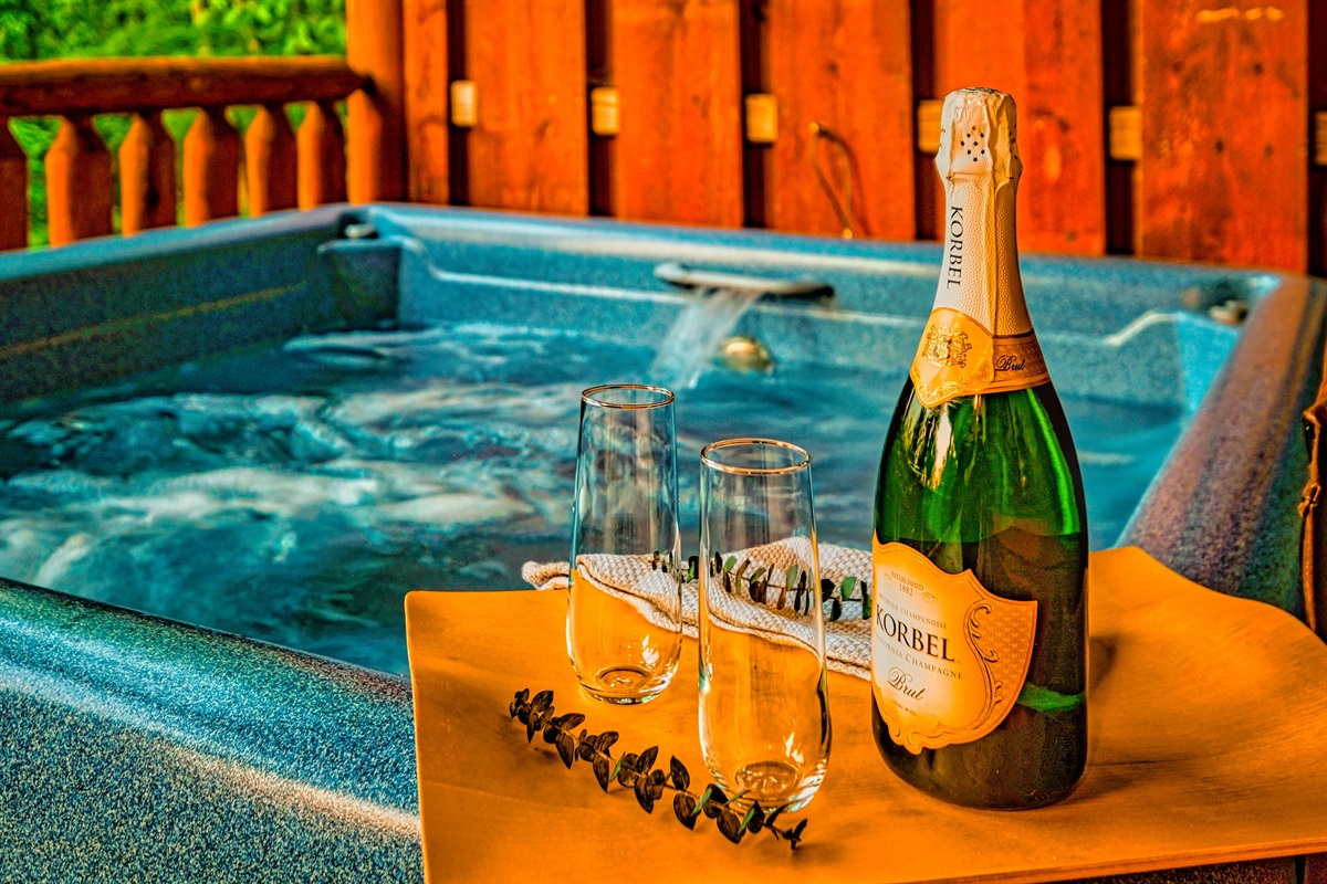 Hot Tub on lower deck