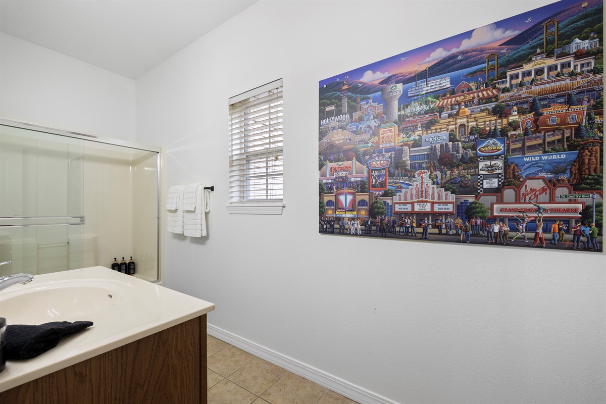 Bright and spacious guest bathroom