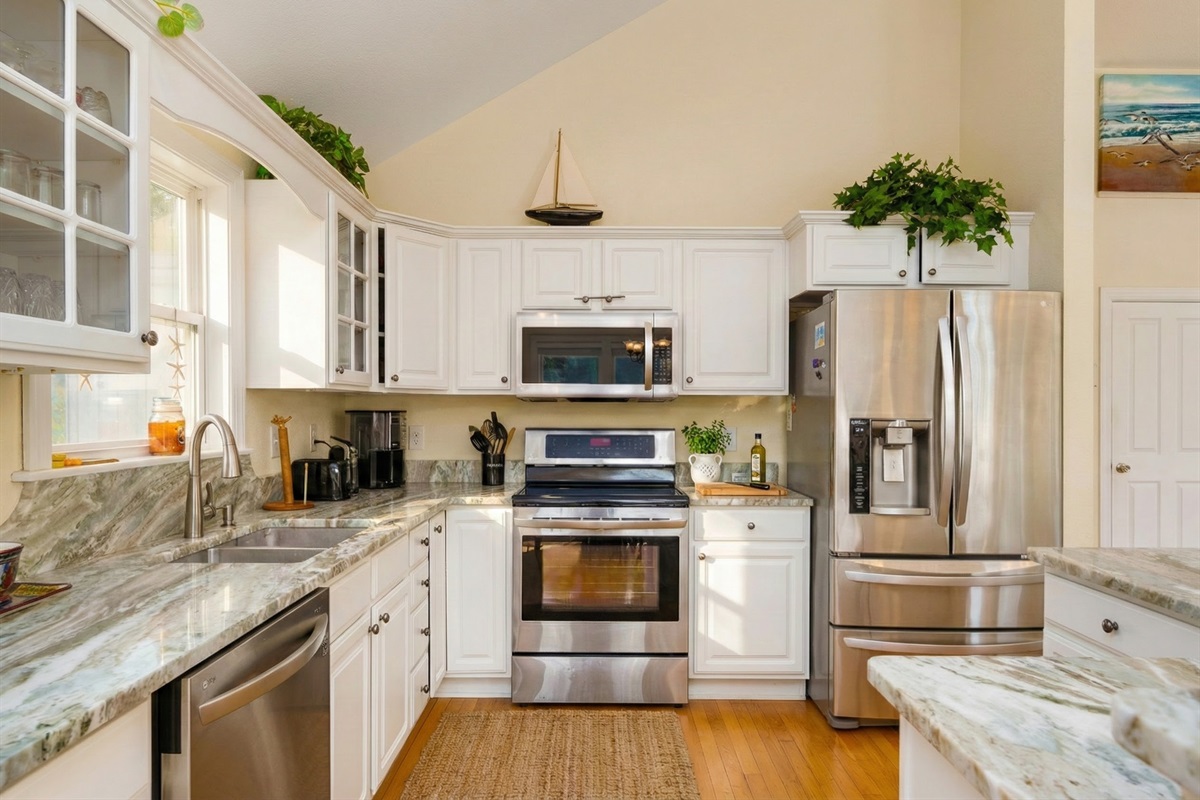 Chef’s Dream Kitchen – Fully Equipped & Stunningly Designed!