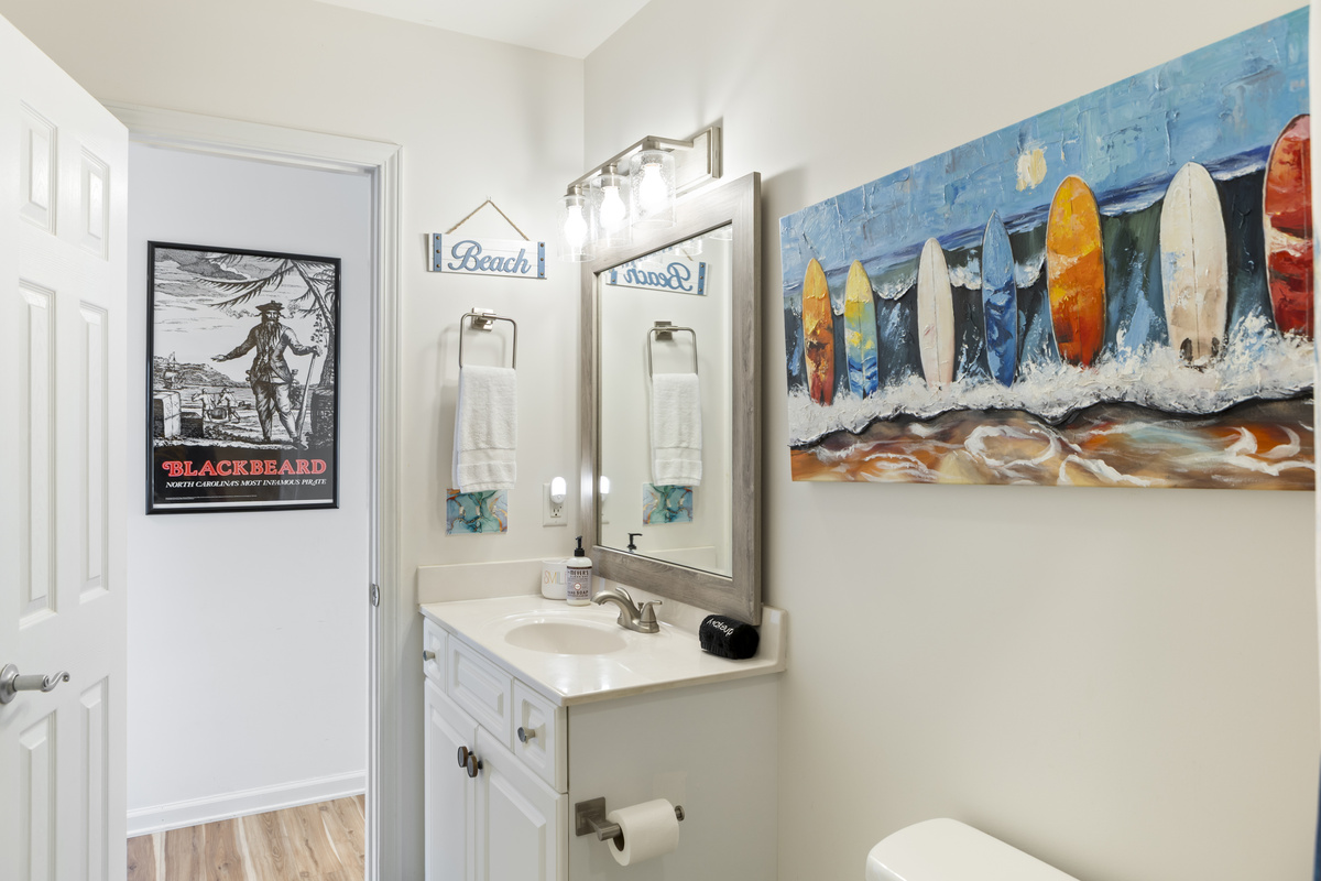 Bath linens provided