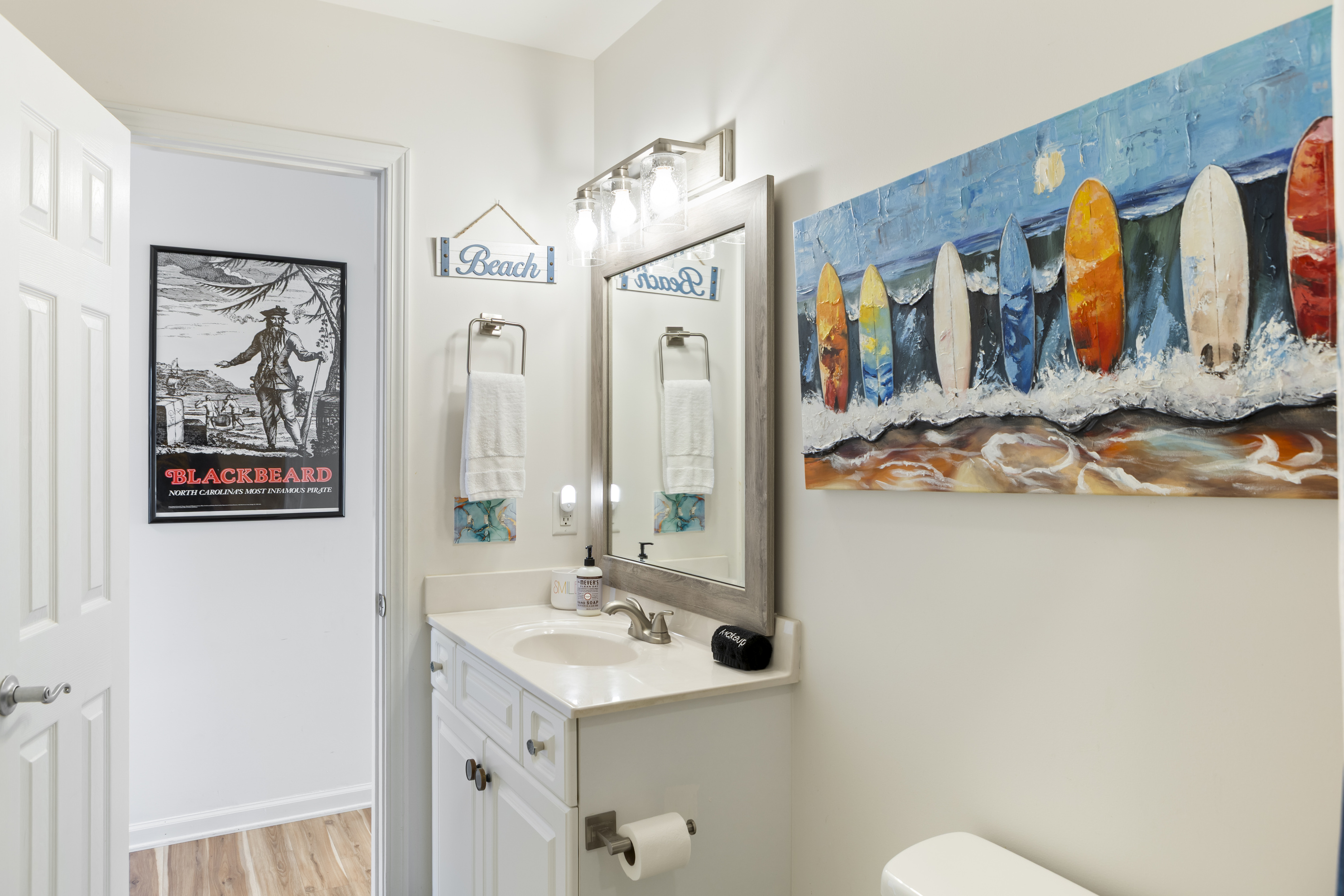 Bath linens provided
