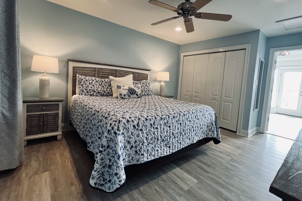 Same bedroom but with NEW LVP flooring! No more carpet!