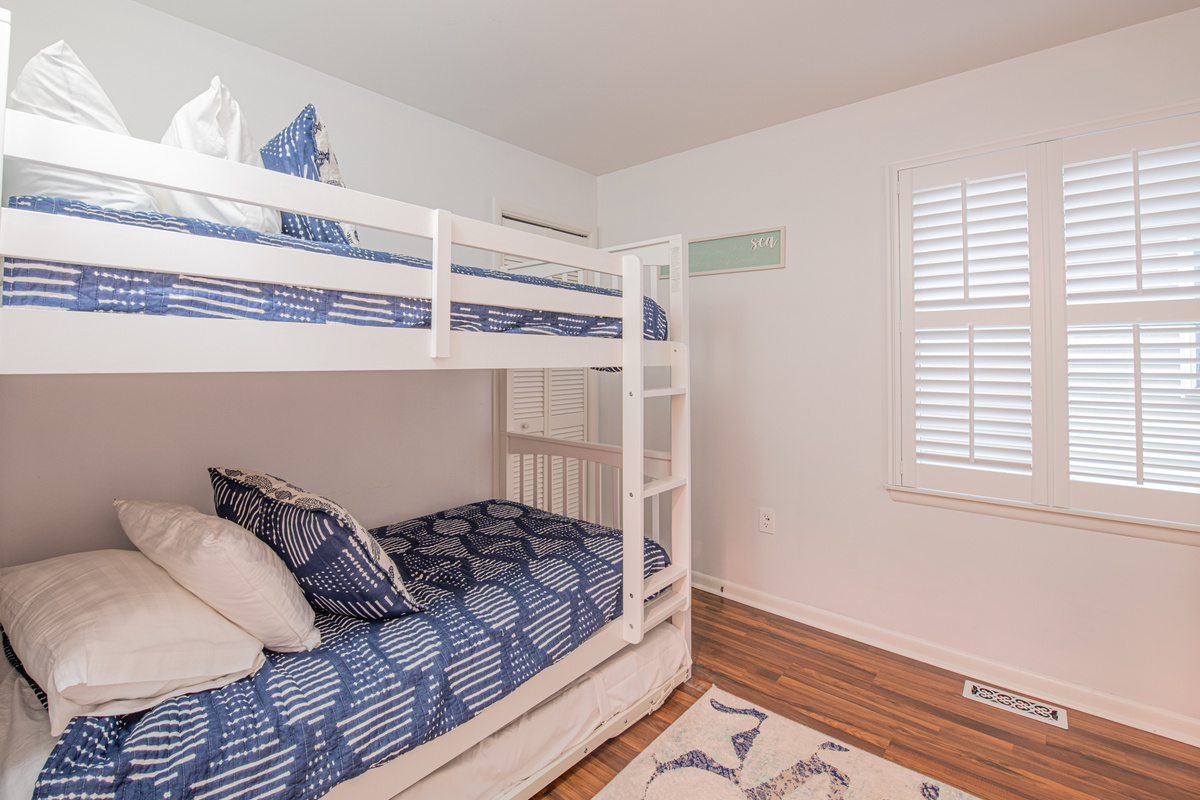 bunk-bedroom