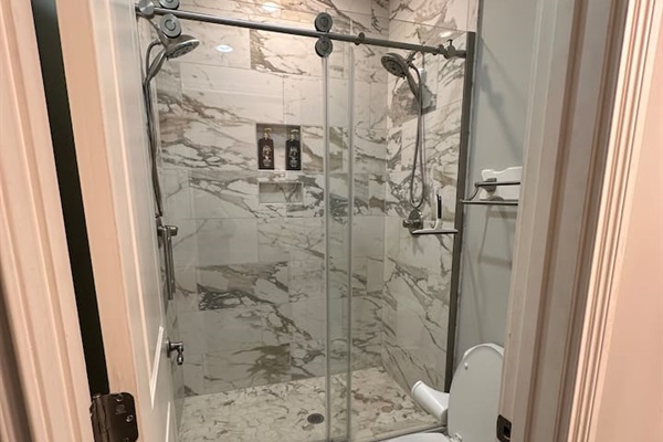 King room ensuite bathroom on main level