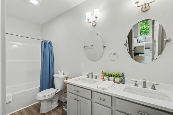 Lower bunk room ensuite