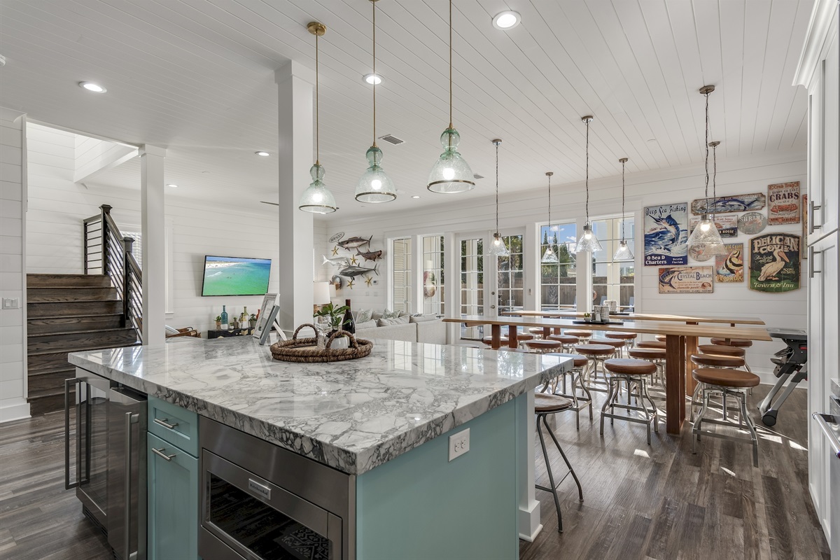 Additional Seating at the Kitchen Island