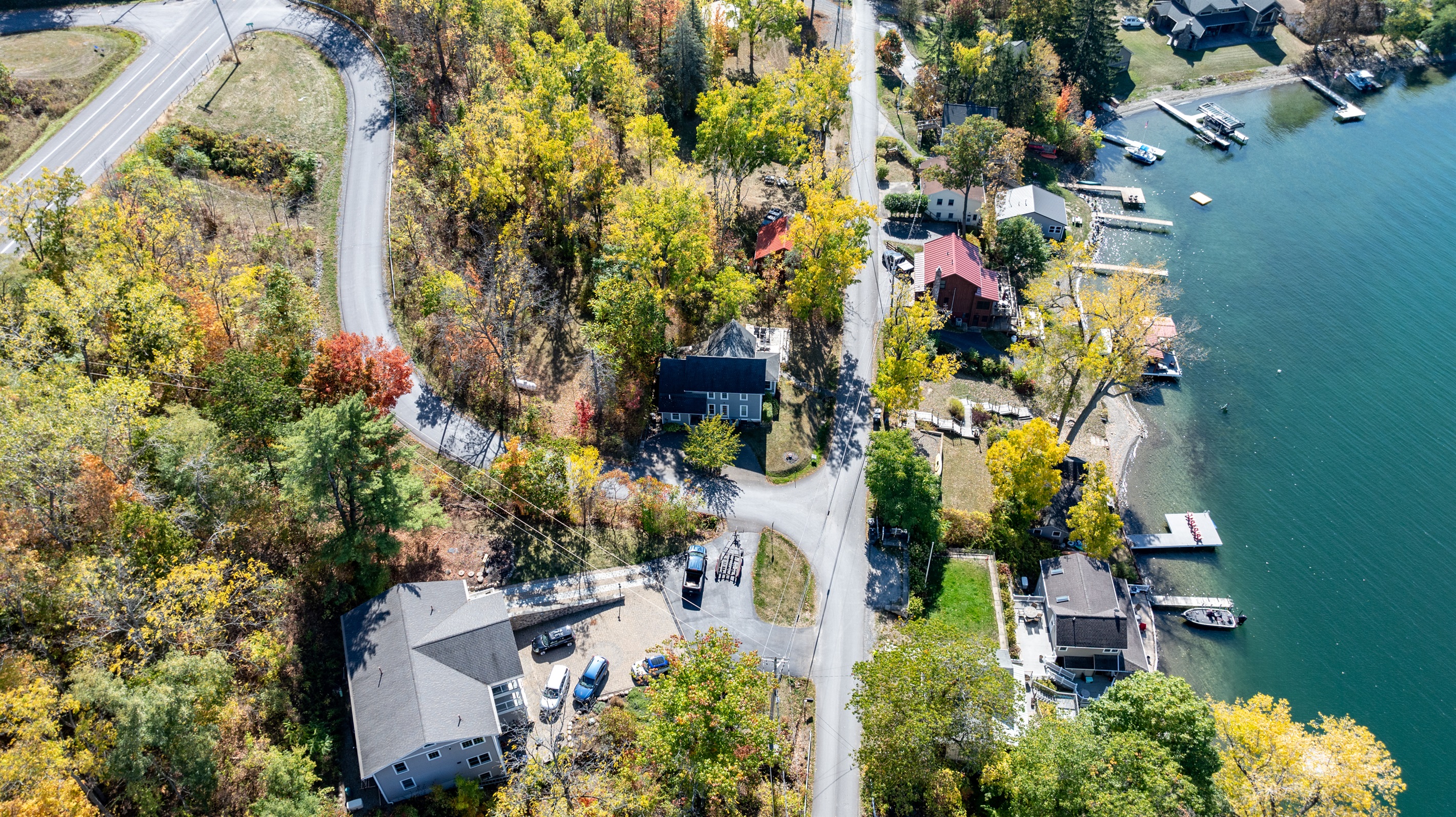 Quiet wooded setting just minutes from the lake—privacy meets convenience