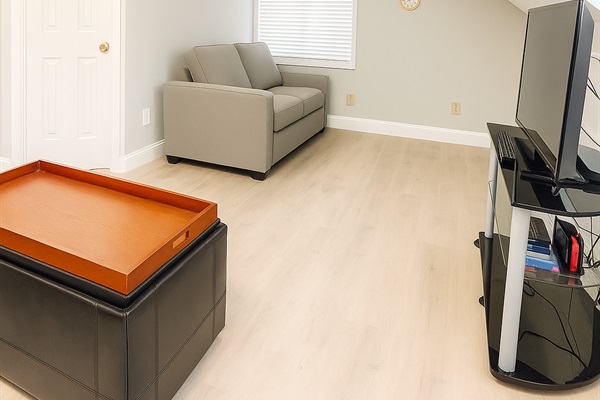 Upgraded game room with Sofa bed( July 2025)